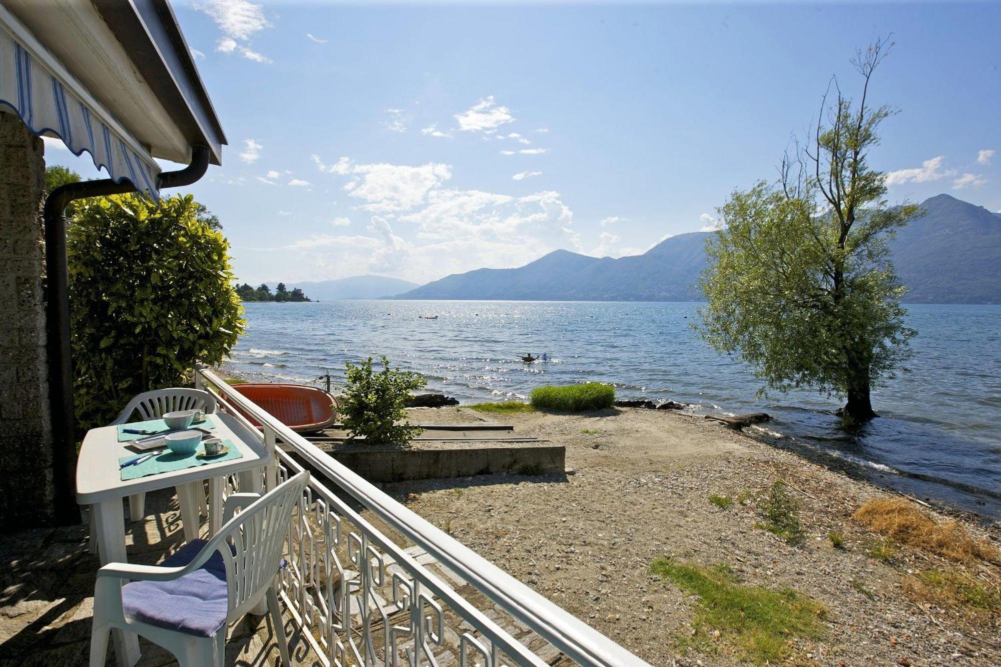 Casa Azzurra Villa Germignaga Esterno foto